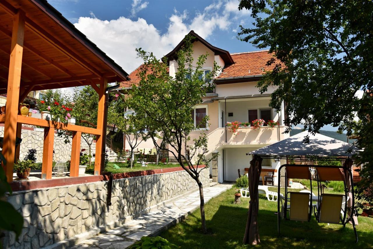 Saint Maria Guest House Velingrad Buitenkant foto