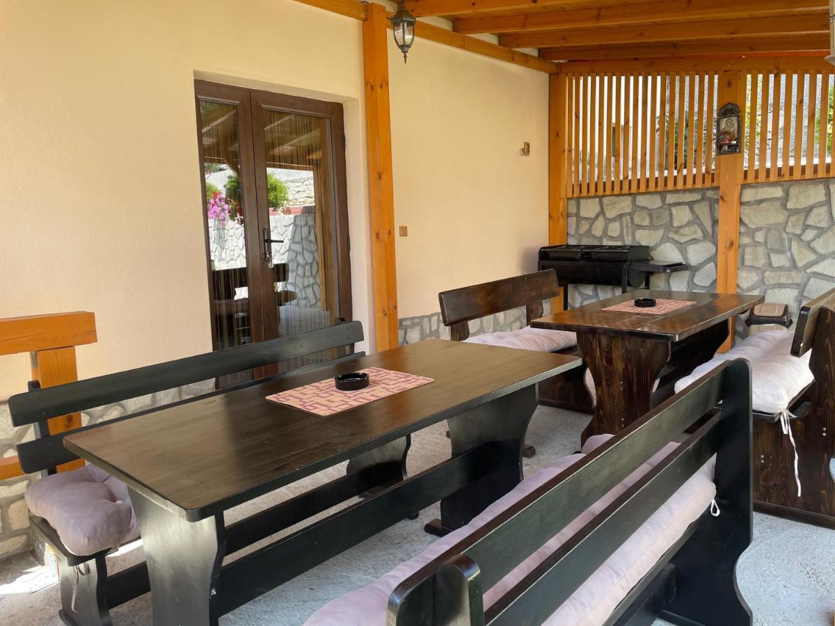 Saint Maria Guest House Velingrad Buitenkant foto