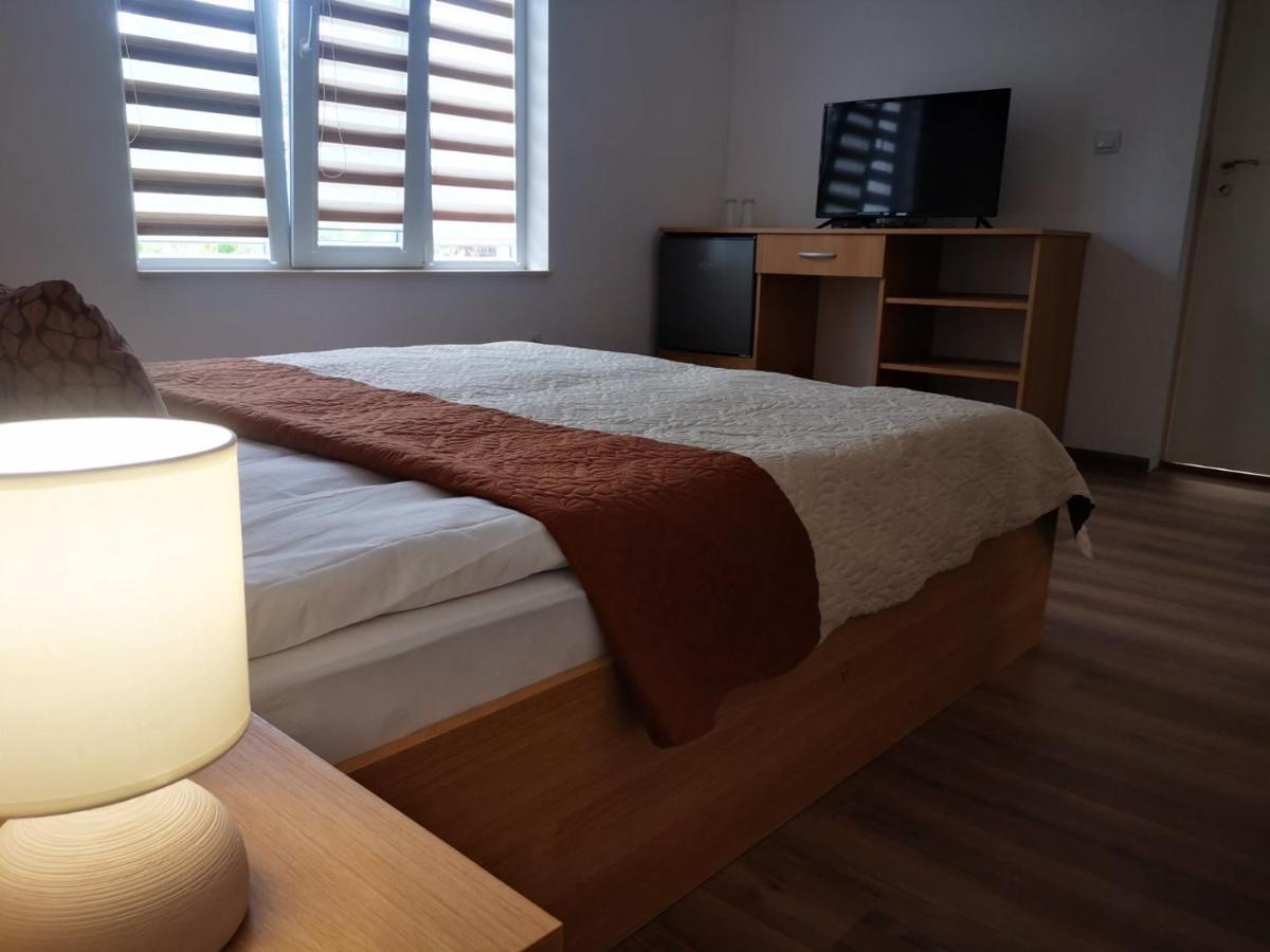 Saint Maria Guest House Velingrad Buitenkant foto